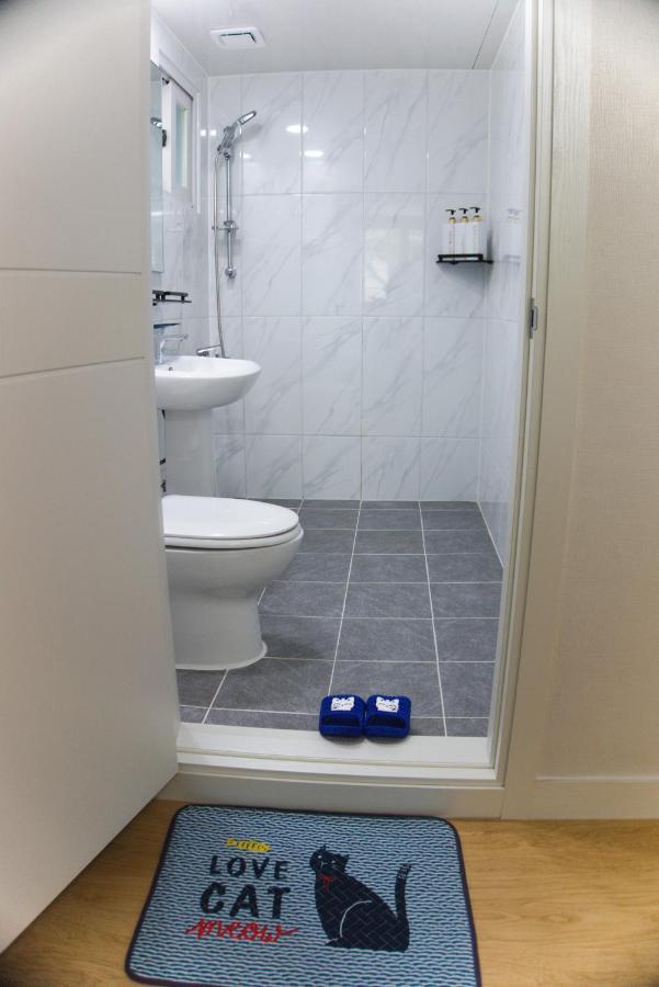 G-Star Guesthouse Сеул Экстерьер фото